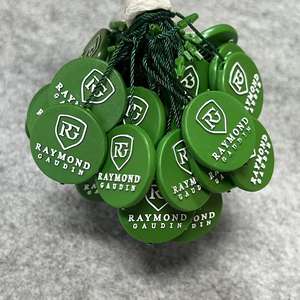 Joyería personalizada reloj plástico en relieve colgar etiqueta sello colgante Logo etiqueta cadena para botella tarro ropa reloj pelo etiqueta - Product Image 3