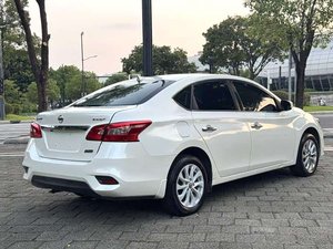 รถยนต์มือสอง ปี <span class=keywords><strong>2016</strong></span> นิสสัน ซิลฟี่ 1.6 ลิตร ซีดาน CVT รุ่น Luxury Edition ผู้เดียวเดิมเป็นเจ้าของ เอกสารครบถ้วน สภาพดีเยี่ยม สะดวกสบาย ประหยัดน้ำมัน พร้อมใช้งาน - Product Image 3