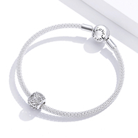 Breloque plaquée argent avec pierres de zircon rondes, motif végétal, style classique, bijoux unisexes, cadeau