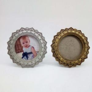 Marcos <span class=keywords><strong>de</strong></span> Fotos <span class=keywords><strong>de</strong></span> Resina <span class=keywords><strong>de</strong></span> 2.5x3.5 con Diseño <span class=keywords><strong>de</strong></span> Animales <span class=keywords><strong>de</strong></span> Anime, Porta Tarjetas <span class=keywords><strong>de</strong></span> Mesa, para Graduación y Acción <span class=keywords><strong>de</strong></span> Gracias - Product Image 5