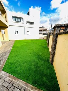 2025 vente chaude 40mm vert + beige couleurs paysage herbe et gazon artificiel haute densité faux rouleau de tapis de pelouse - Product Image 3
