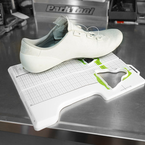 Strumento per l'Installazione delle Tacchette, Attrezzo di Misurazione e Posizionamento per Tacchette SPD/SPD-SL/KEO, Guida per l'Installazione delle Tacchette per <span class=keywords><strong>Scarpe</strong></span> <span class=keywords><strong>da</strong></span> Ciclismo - Product Image 2