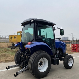 Tracteur agricole 4x4 bleu avec transmission par engrenages et moteur haute productivité pour usage agricole - Product Image 4