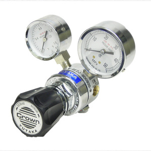 Régulateur de pression Yutaka du Japon FR ILL D vertical à commande pilote avec manomètres pour usage industriel - Product Image 3