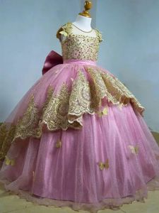 Vestidos de Niña de las Flores Personalizados en Color Morado para Bodas, con Apliques Dorados, Perlas y Mariposas, Vestidos de Lujo para Fiestas de Cumpleaños, Banquetes y Graduaciones - Product Image 3