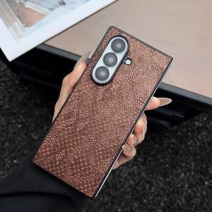 Étui de protection luxueux à motif serpent pour <span class=keywords><strong>Samsung</strong></span> Z Fold 7, compatible avec les écrans pliables Z Fold 6 et 5 - Product Image 3