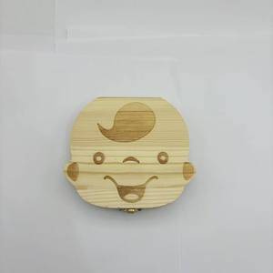 Scatola Portadenti in Legno Naturale Lucidato a Tema Amore, Regalo per Bambini/a con Ornamenti della Fata dei Denti, Forma Irregolare per Tutte le Festività - Product Image 5