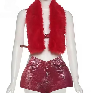 ZHEZHE <span class=keywords><strong>Completo</strong></span> <span class=keywords><strong>Sexy</strong></span> Due Pezzi da <span class=keywords><strong>Donna</strong></span>: Top Halter in Pelliccia con Schiena Scoperta e Lacci, e Shorts in PU - Product Image 3