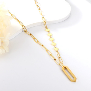 Collier Pendentif Fleur Creuse en Acier Inoxydable Plaqué Or 18 carats Style Européen et Américain, Luxe Léger, Tendance, Idéal Cadeau - Product Image 2