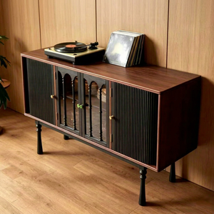 Mueble de Almacenamiento de Madera de Estilo Moderno de Mediados de Siglo con Puertas de Vidrio y Patas Torneadas para Sala de Estar - Product Image 1