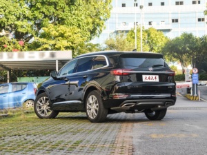 Enclave SUV Luxe Automatique Direction Gauche Sièges en cuir Toit ouvrant panoramique AWD R20 Pneus Intérieur sombre Nouvelles voitures - Product Image 6