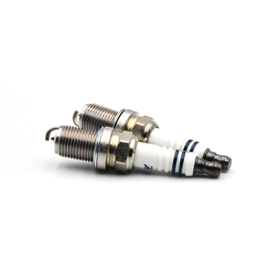 อะไหล่เครื่องยนต์รถยนต์ขายส่งแพลตตินั่ม หัวเทียน K6RTP อะไหล่รถยนต์ OEM  แทนที่ DENSO IK20 - Product Image 3