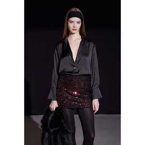 เสื้อเชิ้ตผ้าซาตินสีดำสำหรับผู้หญิง แบบคลาสสิกติดกระดุม สวมใส่ได้ทุกวัน สไตล์เรียบง่าย - Product Image 4