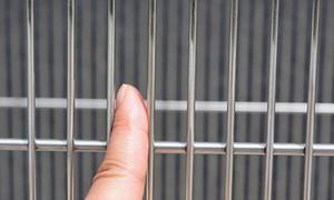 Grande <span class=keywords><strong>cage</strong></span> à oiseaux transparente de luxe en acier inoxydable avec fermeture à bouton pour perroquets, emballée en boîte - Product Image 6