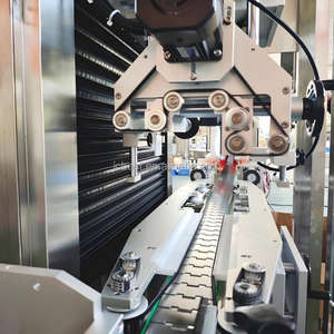 Applicateur de manchons haute précision avec tunnel thermique pour système de rétraction à température réglable pour bouteilles, canettes et contenants - Product Image 1