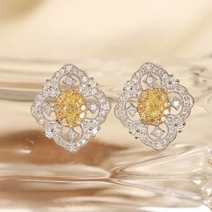 Boucles d'oreilles Xinfly Jewelry en or 18 carats avec diamants jaunes naturels en forme de fleur rétro pour les mariées - Product Image 1
