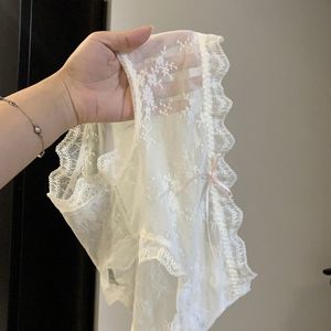 Nouveau modèle de culottes ultra-fines pour femmes, culottes en dentelle, culottes d'été pour femmes, se vendent bien - Product Image 2