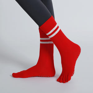 Chaussettes de Pilates à points en PVC, antidérapantes, avec Logo personnalisé, <span class=keywords><strong>barre</strong></span> parallèle à cinq doigts, pour automne et hiver, KTS-1011-5 - Product Image 3