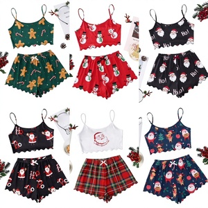 Pijamas de Natal Estilo Europeu-Americano Sem Colarinho em Poliéster Fino de Seda de Leite, Conjunto de Dois Peças com Camiseta Sem Mangas e Shorts para Mulheres - Product Image 1