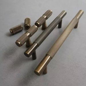 Nuevas manijas de latón de lujo para gabinetes, manijas doradas para armarios de cocina, manijas para muebles, precio al por mayor desde Vietnam - Product Image 2