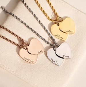 Collier personnalisé avec citation, <span class=keywords><strong>proverbe</strong></span>, logo gravé, cœur, délicat, pour femmes, pendentif cœur en or 18 carats, 2023 - Product Image 2