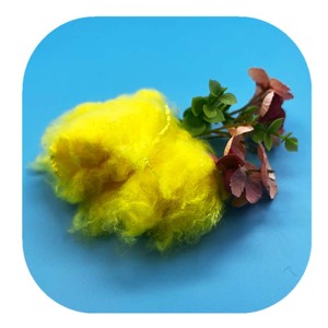 Fibres <span class=keywords><strong>de</strong></span> polyester recyclées colorées avec livraison rapide <span class=keywords><strong>de</strong></span> l'usine en vente - Product Image 1