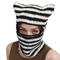 Cagoule d'hiver en crochet faite main avec oreilles de chat, en acrylique rayé, masque de ski intégral, design style dessiné à la main, unisexe, pour sports de plein air