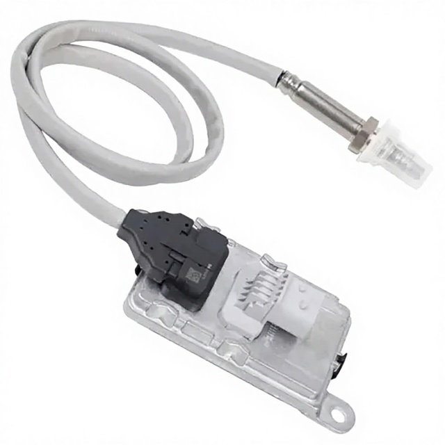 Auto Sensor 5WK97400 2294290 2247380 2064768 1928158 2296800 24V Nitrogen Oxide NOx Sensor 1 Year Truck Compatible Euro 6 for
