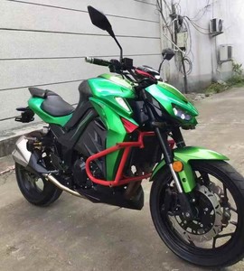Motocicleta Kawasaki Z1000 de 1000cc, Cuatro Cilindros <span class=keywords><strong>en</strong></span> Línea, Refrigeración Líquida, Alto Rendimiento, Estilo Naked, Fabricada <span class=keywords><strong>en</strong></span> Japón - Product Image 3