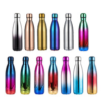 Bouteilles d'eau isolées sous vide en acier inoxydable de 17oz de couleur personnalisée Bouteille de fiole thermique en métal en forme de cola en cuivre et or