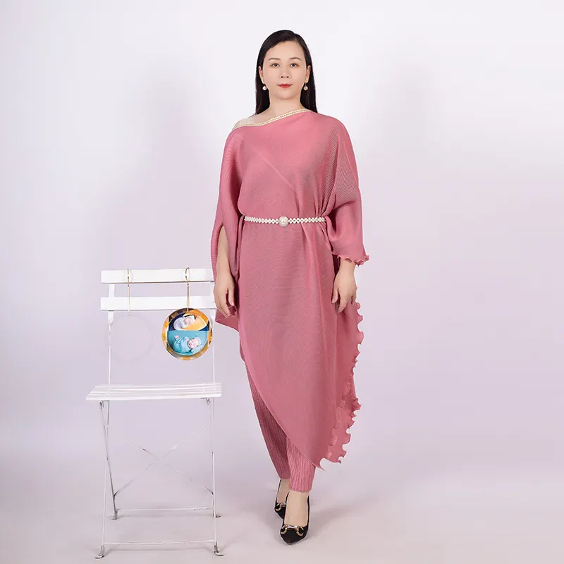 Tianbao Miyake 접기 여성의 2023 새로운 단색 불규칙한 레이스 업 느슨한 대형 여성 드레스