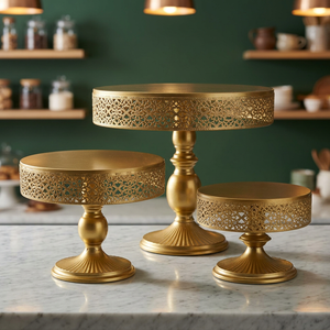 Ensemble de supports à gâteaux en fer finition dorée avec bordure en dentelle, présentoir à desserts, socle rond pour pâtisseries, plateau de service pour mariage et anniversaire - Product Image 1