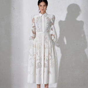 เดรสสีขาวหรูหราสง่างามรุ่นใหม่ปี 2026 - เดรสยาวฤดูร้อนขายส่ง แข<span class=keywords><strong>น</strong></span>ยาว คอสูง ตัดเย็บสีขาว พร้อมเข็มขัด - Product Image 1