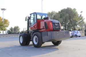 Carretilla elevadora diésel 4x4 resistente de 6 toneladas, elevador todoterreno con sistema de reemplazo de motor - Product Image 6