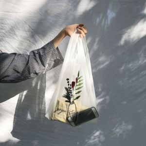 Sac de shopping personnalisé en organza léger et luxueux, durable, avec dentelle, pour femmes, idéal pour la promotion florale - Product Image 4