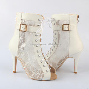 Chaussures de <span class=keywords><strong>danse</strong></span> en PU blanc et dentelle pour femmes, chaussures de <span class=keywords><strong>danse</strong></span> à <span class=keywords><strong>talon</strong></span> haut de 10cm, bottes de <span class=keywords><strong>danse</strong></span> à la mode pour femmes avec fermeture à glissière au dos, vente en gros - Product Image 2