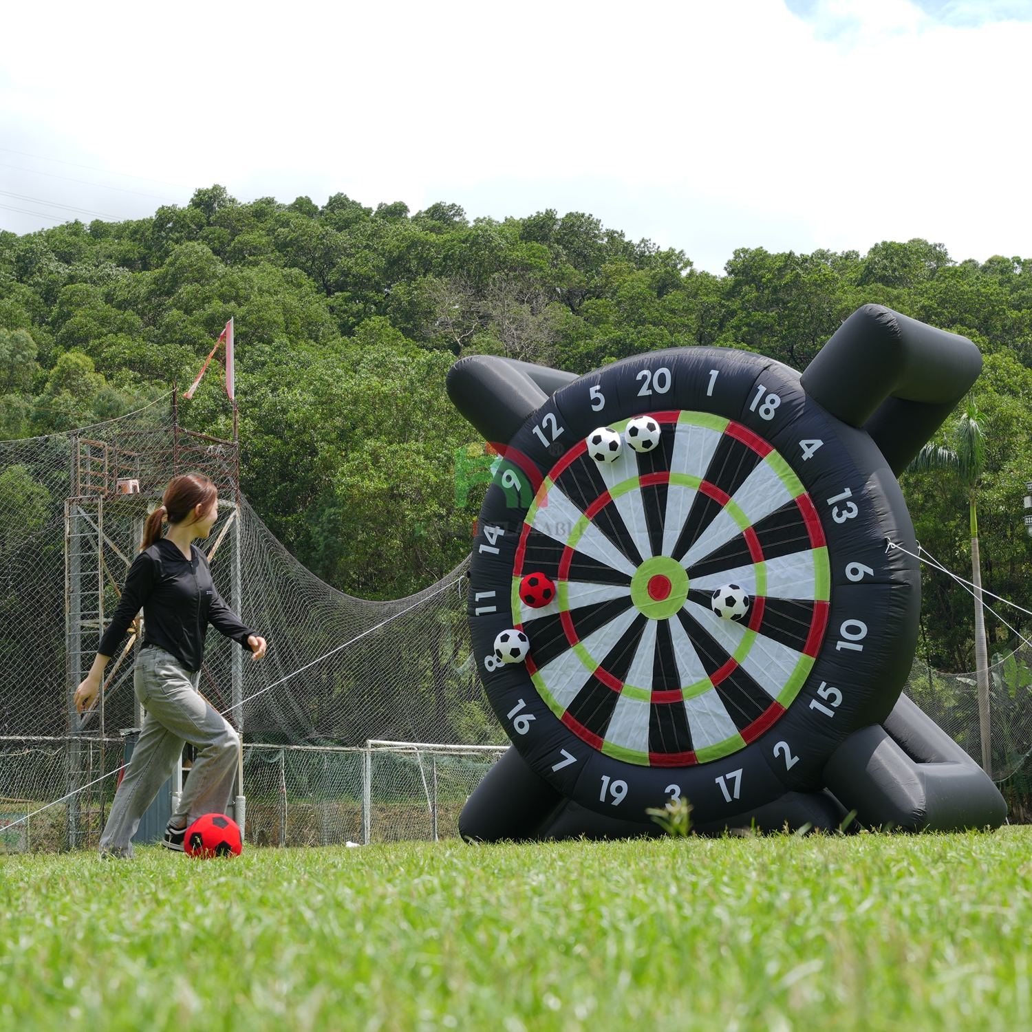Genérico Tablero de Dardos Inflable Gigante de fútbol de 10 pies para Exteriores, Herramienta de Ayuda para Entrenamiento de fútbol portátil con 8 Pelotas de fútbol y soplador de 370 W para Genérico Tablero de Dardos Inflable Gigante de fútbol de 10 pies para Exteriores, Herramienta de Ayuda para Entrenamiento de fútbol portátil con 8 Pelotas de fútbol y soplador de 370 W para