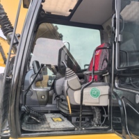 Excavatrice CAT 323D d'occasion de 23 tonnes en bon état pour travaux de terrassement en montagne, construction de logements et gros travaux de terrassement