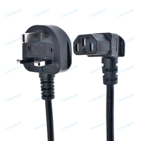 Câble d'alimentation coudé haut/bas de type G (BS 1363A UK) vers IEC 320 C13, H05VV-F 3G*0.75mm²