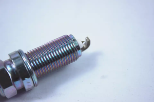 SILZKBR8D8S Plugs Platine Pièces Auto OEM 12120039664 Prise d'allumage - Product Image 2