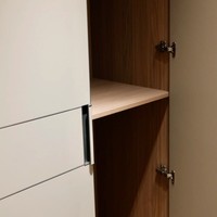Ensemble multifonctionnel de coiffeuse et bibliothèque de chambre à coucher en bois de pin massif, style européen moderne haut de gamme, avec éclairage LED et rangement, idéal pour appartement