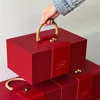 Boîte d'emballage rigide personnalisée OEM en papier, motif floral, avec poignée supérieure, pour bonbons de mariage, emballage commercial en gros