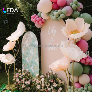 Arche de toile de fond blanche LEDA pour événements, fêtes et mariages – Offre spéciale - Product Image 1