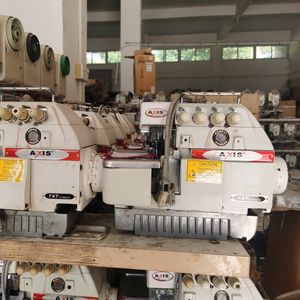 Machines à coudre d'occasion à entraînement direct 757, surjeteuse 5 fils, machine à surjeter de seconde main pour T-shirts, Maquinas De Coser Usado - Product Image 1