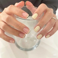 Résine oligomère UV acrylate uréthane de haute qualité BW L868M avec une bonne humidification des pigments, utilisée dans la couche de couleur du vernis à ongles UV