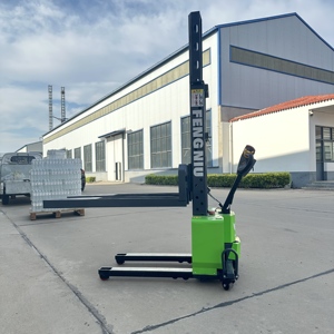 מלגזה אוטומטית לחלוטין עם יכולת העמסה עצמית במשקל 1500 ק\\\"ג, מלגזה עם סוללת ליתיום להרמה עצמית - מתאימה לשימוש חיצוני - Product Image 3