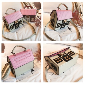 Bolso <span class=keywords><strong>de</strong></span> Mano Tipo Clutch Cruzado <span class=keywords><strong>de</strong></span> Hombro para Mujer con Diseño Divertido, Creativo y Único <span class=keywords><strong>de</strong></span> <span class=keywords><strong>Casa</strong></span> Rosa <span class=keywords><strong>de</strong></span> Dibujos Animados - Product Image 2