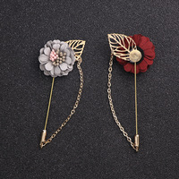 Vente en gros de broche fleur feuille d'or en alliage pour hommes, femmes et enfants, épinglette avec chaîne pour cadeau de fiançailles de mariage