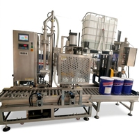 Machine de remplissage automatique à tête unique pour liquides, avec pesage sous le niveau de liquide, pour l'emballage en fûts dans l'industrie alimentaire et chimique