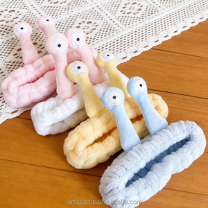 Bandas Elásticas para el Cabello de Felpa Coral y Franela para Mujer - Accesorios para Spa, Yoga y <span class=keywords><strong>Maquillaje</strong></span> con Diseño de Dibujos Animados - Product Image 2